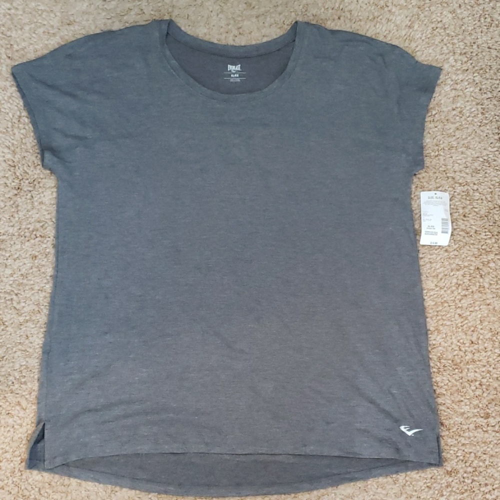 Brand new Everlast Activewear shirt size XL